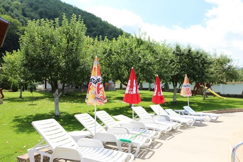 By The River Hotel Complex Balkanets  Екстер'єр фото