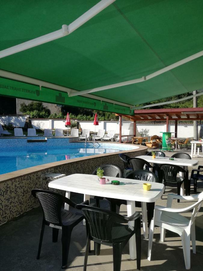 By The River Hotel Complex Balkanets  Екстер'єр фото