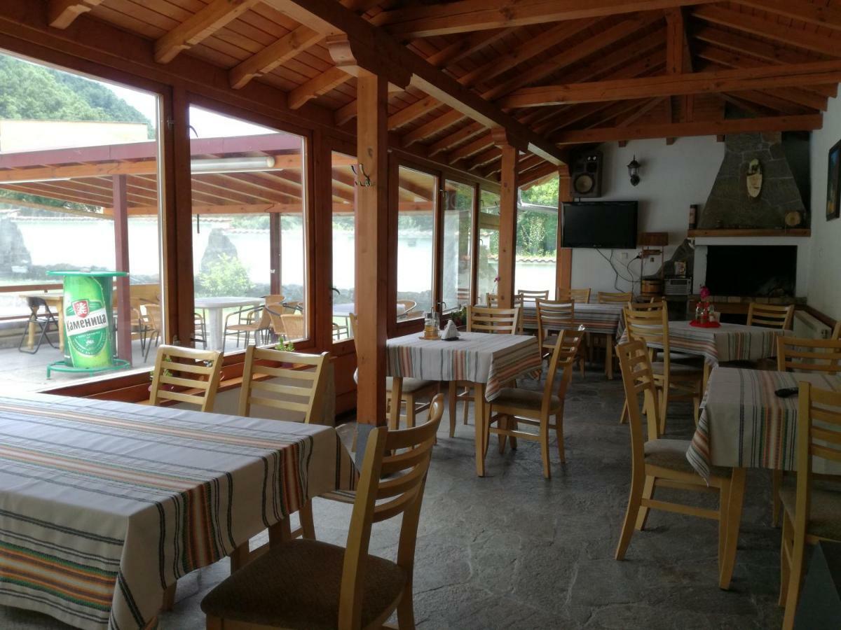 By The River Hotel Complex Balkanets  Екстер'єр фото