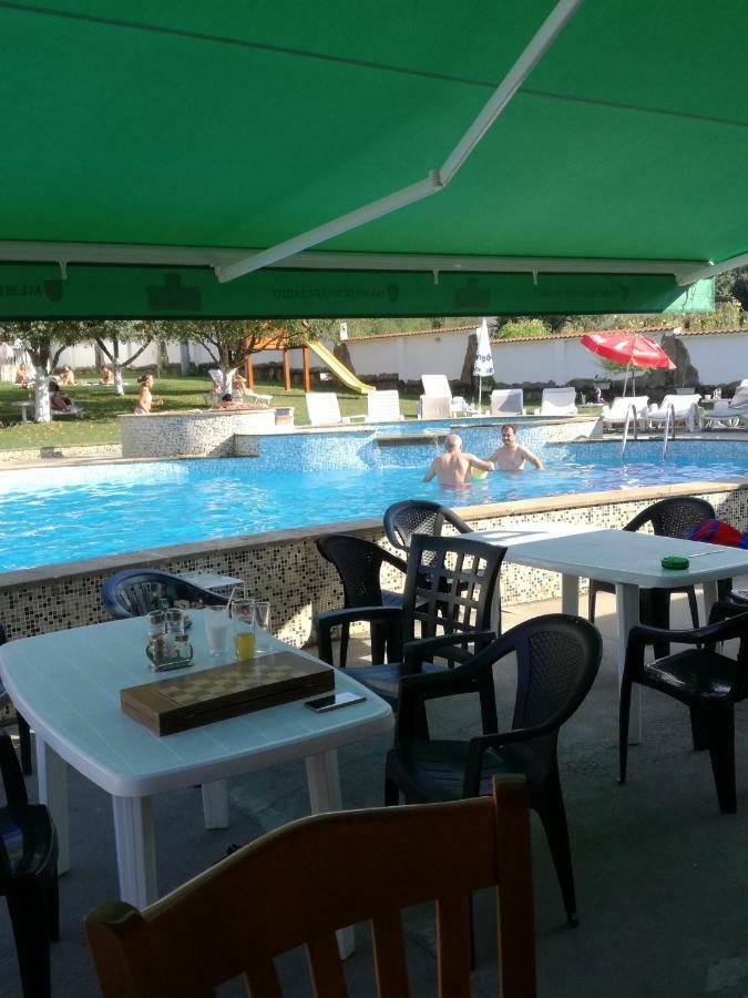 By The River Hotel Complex Balkanets  Екстер'єр фото