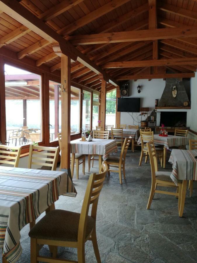 By The River Hotel Complex Balkanets  Екстер'єр фото